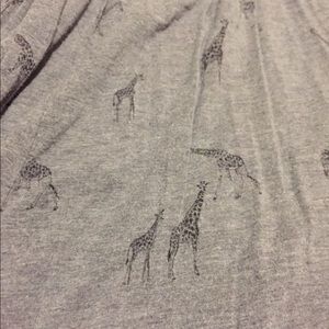 Women’s Gray Giraffe T-shirt Dress